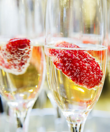 The Sparkling Wine Cocktails Everyone Should Know How To Make