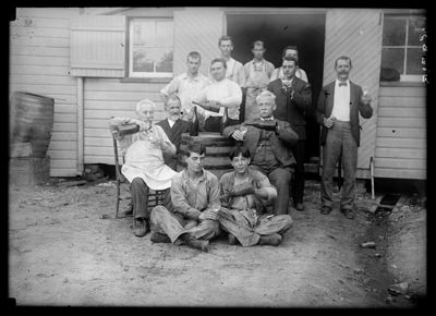 Workers at Renault’s Champagne Vaults 1906