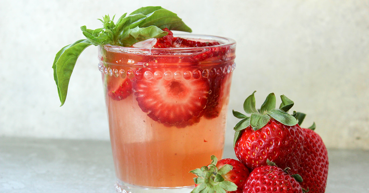 You definitely need to know how to make this vodka based cocktail, the strawberry basil Moscow Mule 