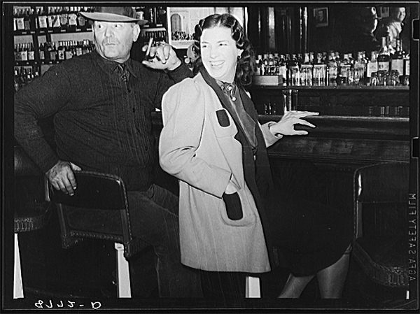 Man and girl at the bar