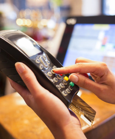 Is It Legal For A Bar To Charge Your Credit Card An Extra 18% If You Forget It?