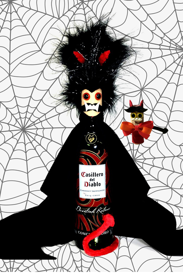 5 Devilish DIY Halloween Wine Bottle Crafts