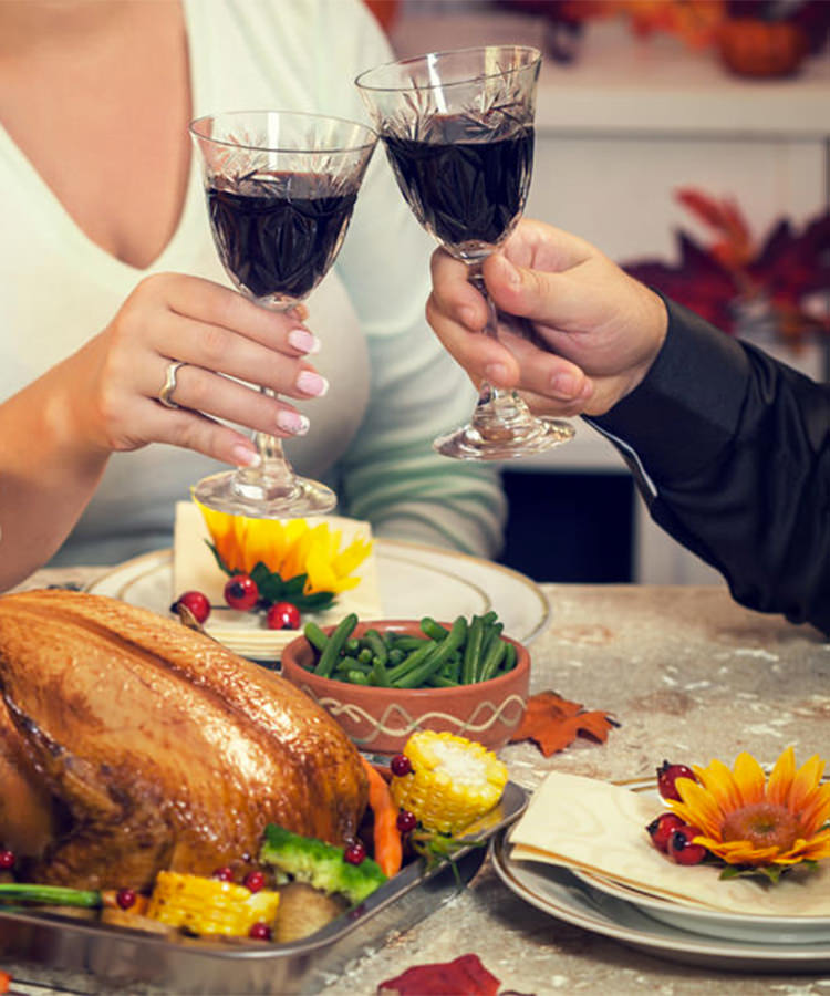 Thanksgiving Wine Etiquette Guide: What To Bring, When To Decant, How To Enjoy Every Bottle
