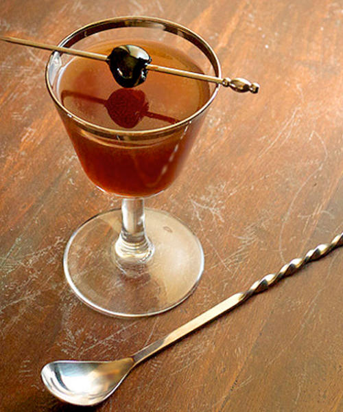 Drink These 9 Aphrodisiac-Filled Cocktails to Spice Up Your Weekend