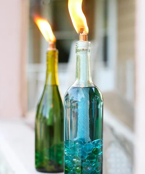 9 Adorable Garden Crafts to Make With Wine Bottles DIY wine bottle citronella candle