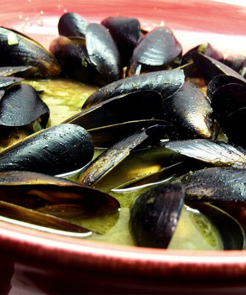 Mussels in white wine garlic butter sauce recipe 