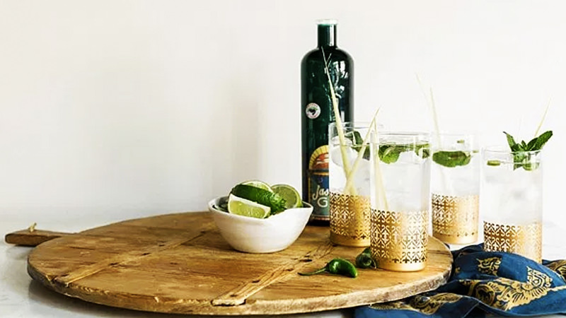 This Lemongrass Gin Fizz with Mint is a great cooling agent based cocktail to help beat the heat