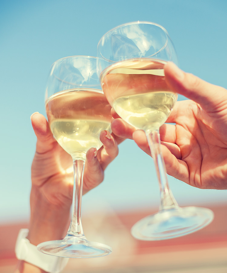 The 10 Most Popular Moscato Wine Brands In the World (2019)