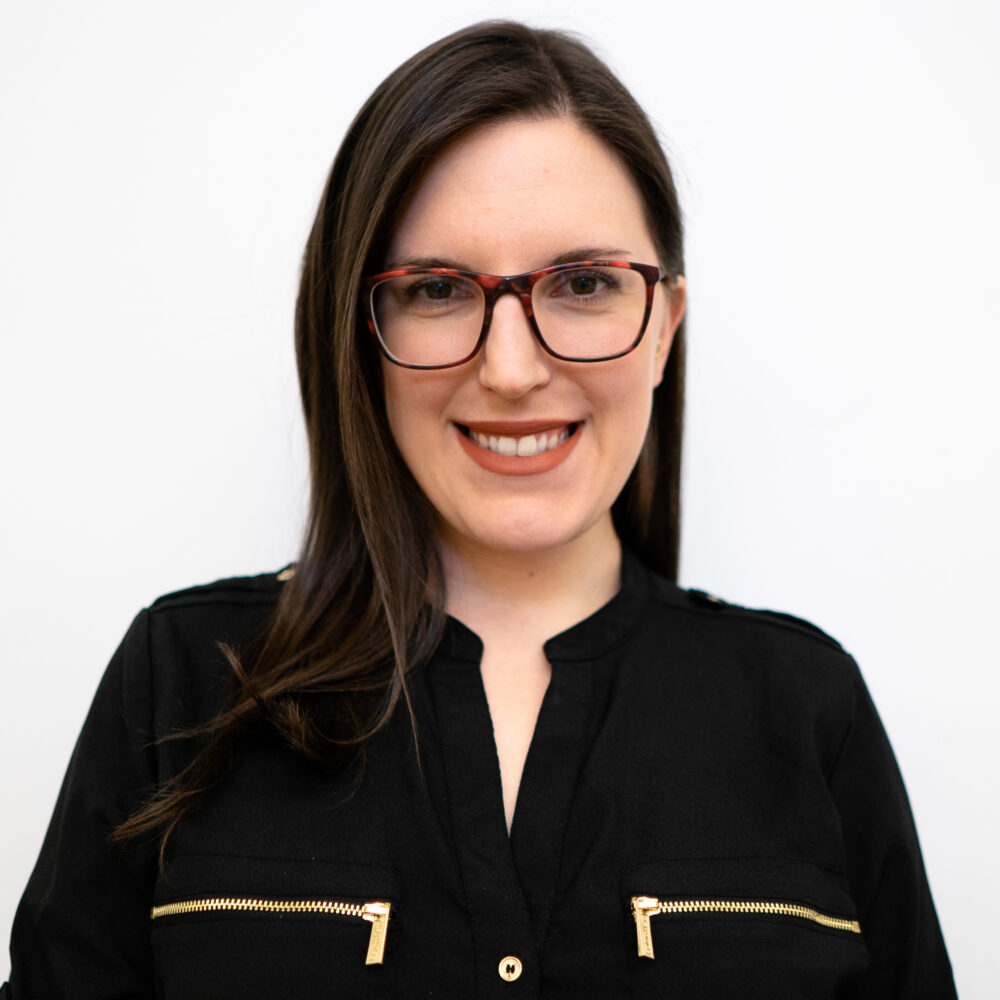 Cat Wolinski Associate Editor Headshot