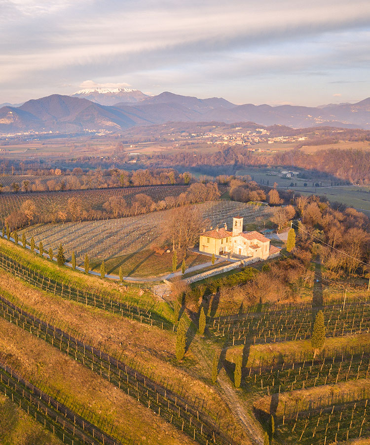 Take A Closer Look at Franciacorta DOCG with an Expert Mapmaker