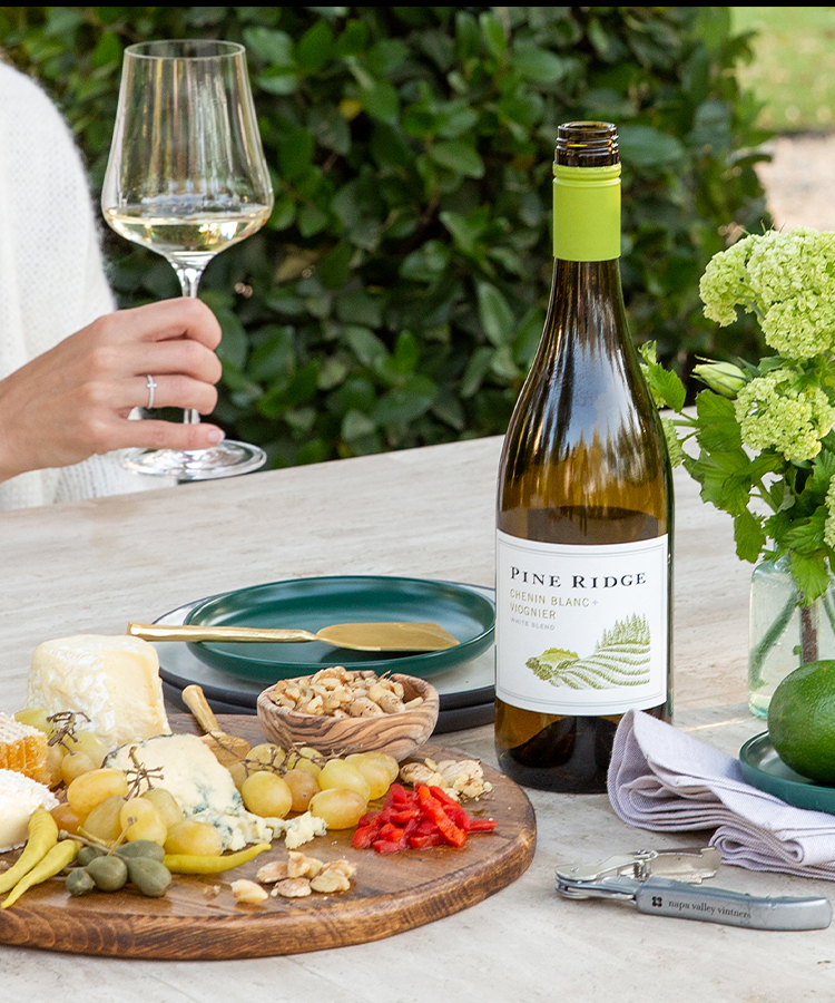 Pine Ridge’s Chenin Blanc + Viognier: A Refreshing Classic for the Casual & Wellness-Minded Wine Drinker